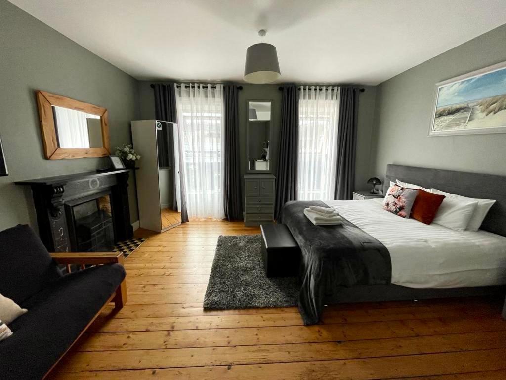 6 New Street Selfcatering Bnb Studio 1 Bantry Dış mekan fotoğraf